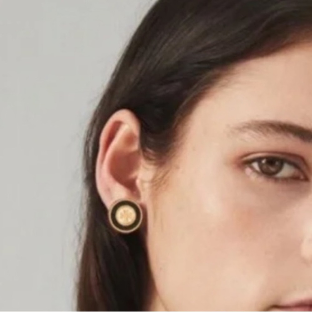 Tory Burch Milgrain Logo Stud Earrings NWT Black and Gold Earrings - Picture 3 of 4